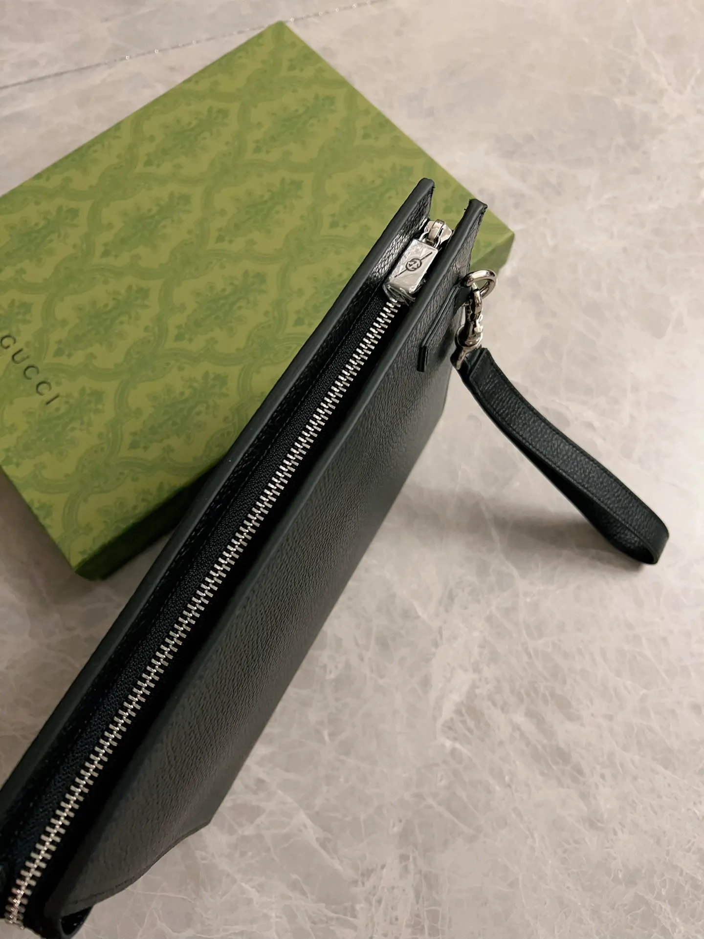 💰700 🇭🇺🇭🇺Counter quality, top-quality original goods, real photos! 🧬🧬Model number: 771155 Black leather🧬🧬Size: 26x18x6cm