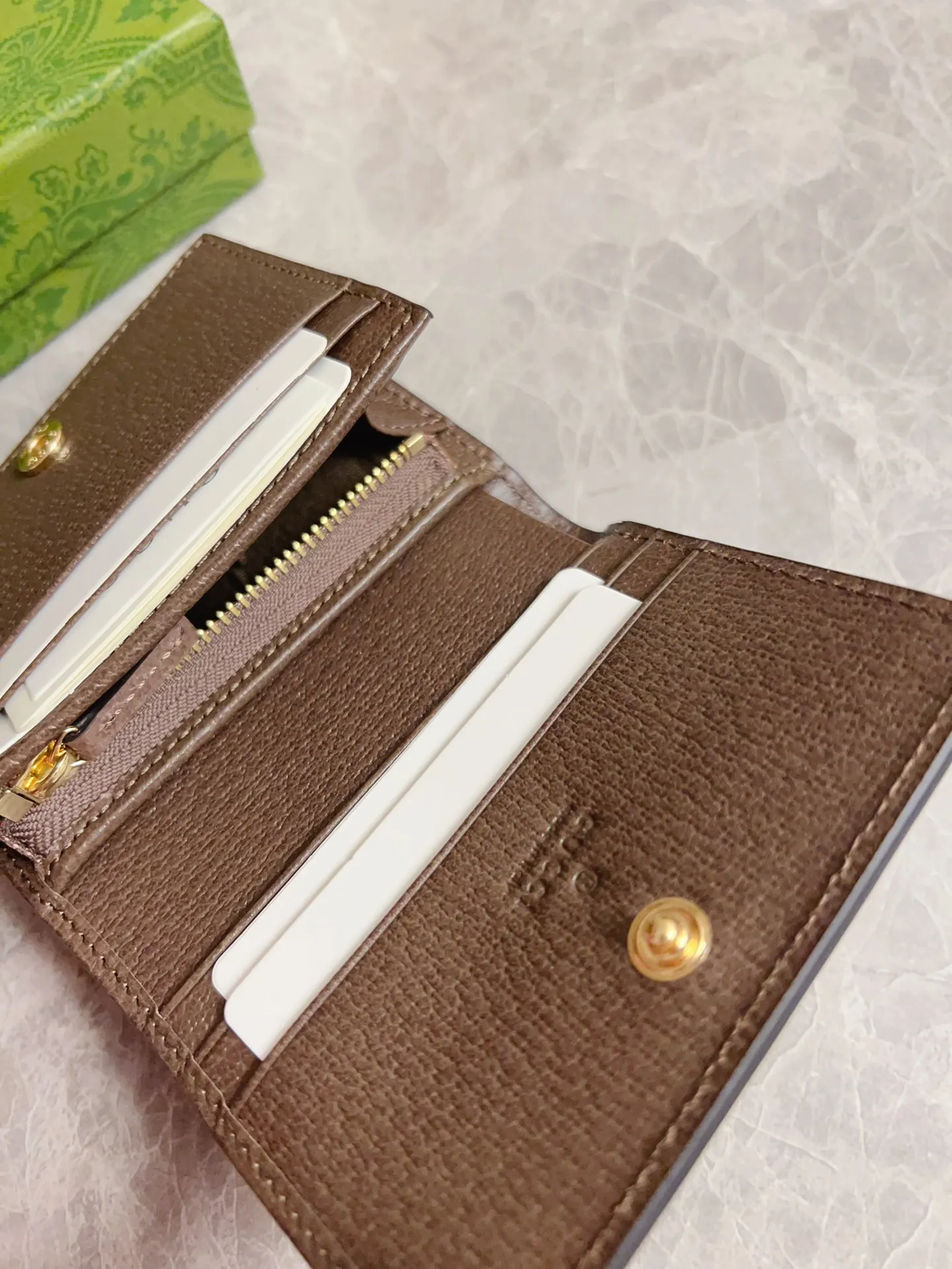 💰360 🇭🇺🇭🇺 official website synchronizes new styles! Ophidia series ~ short card holder/wallet, 🏴 char holder/wallet, 🏴 awning Supreme high-grade PVC fabric🏴‍charncharnchart, refined from classic works! 🏴awngatha