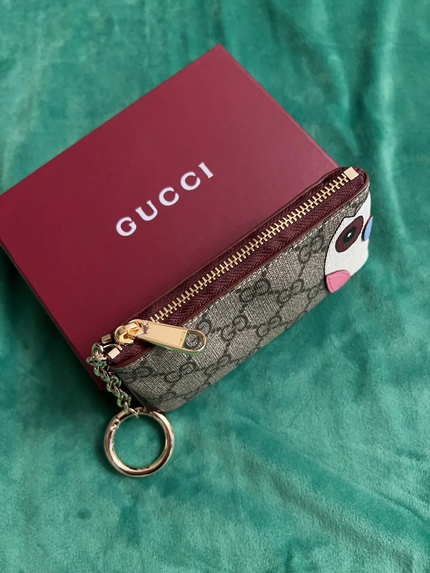 💰360 🇭🇺🇭🇺New products on official website! Exquisite key bag 🔑 ~ lipstick bag 💄🐹🐹 pvc with burgundy calfskin, with cute and exquisite cartoon patterns on the leather! 🐹🐹Style number 818768, size: 12x8x1.5cm, 🐹🐹Little red cat, puppy, panda, owl, exquisite and cute! Original product!