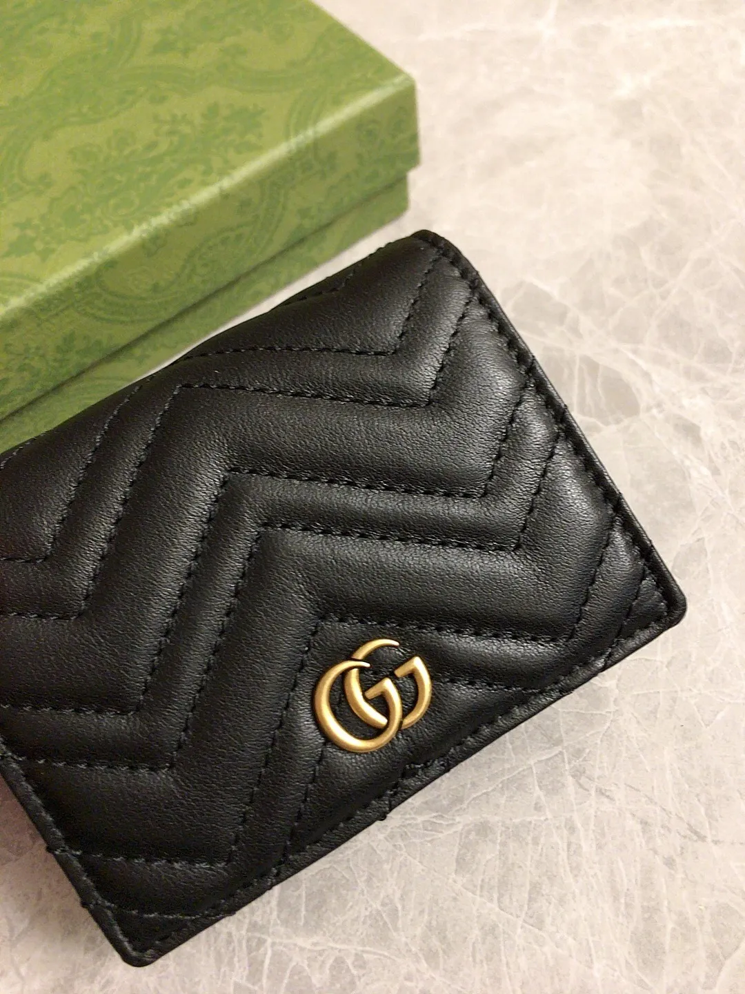 💰340 🇭🇺🇭🇺 Latest～GG Marmont card holder👛👛Humanoid pattern quilted original leather💋💋With GG logo pattern on the back, bronze hardware accessories👛👛 Style number: 466492, size: W11*H8*D3 cm , Color: black, bright red, dark green, nude pink