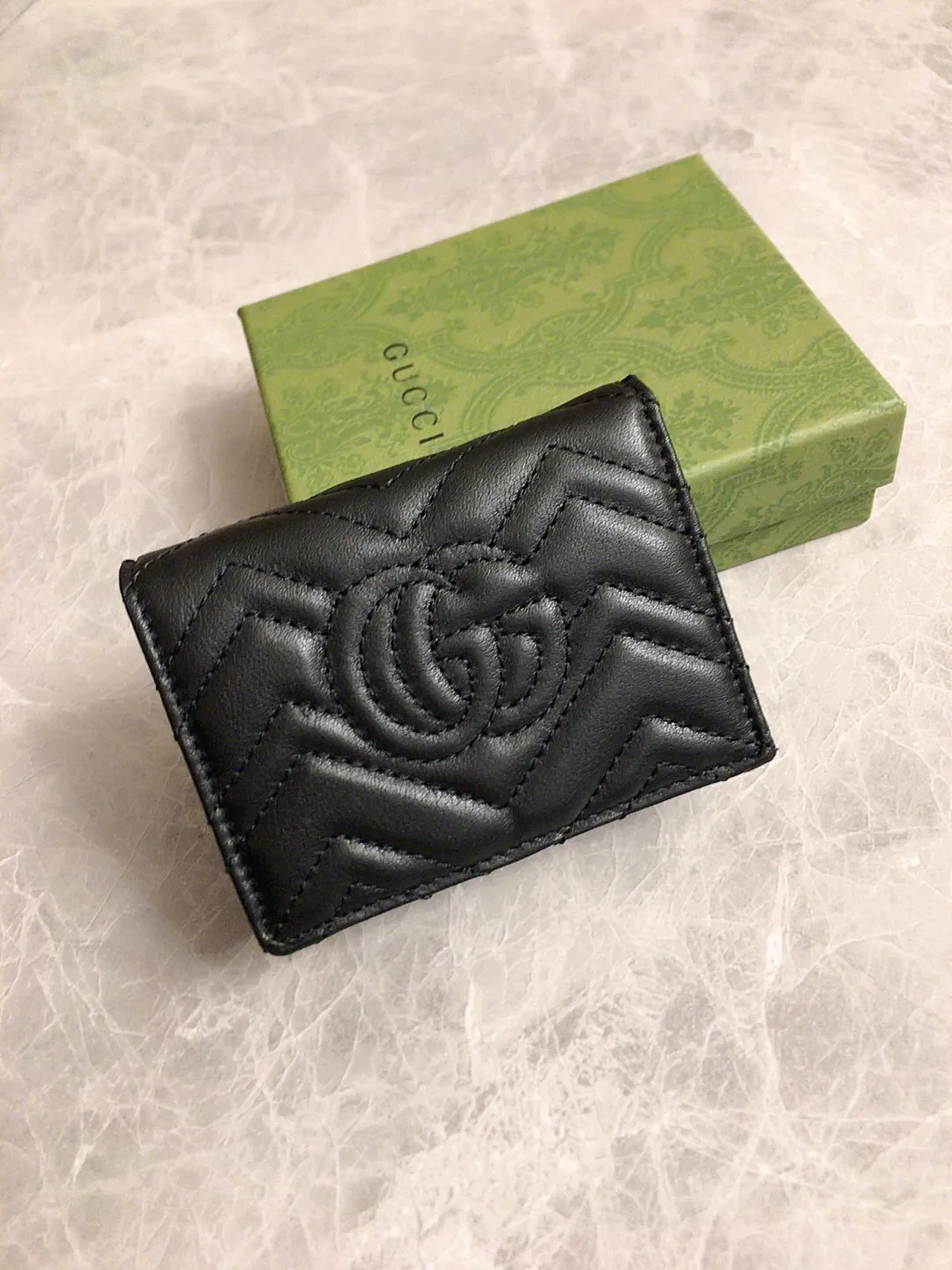 💰340 🇭🇺🇭🇺 Latest～GG Marmont card holder👛👛Humanoid pattern quilted original leather💋💋With GG logo pattern on the back, bronze hardware accessories👛👛 Style number: 466492, size: W11*H8*D3 cm , Color: black, bright red, dark green, nude pink