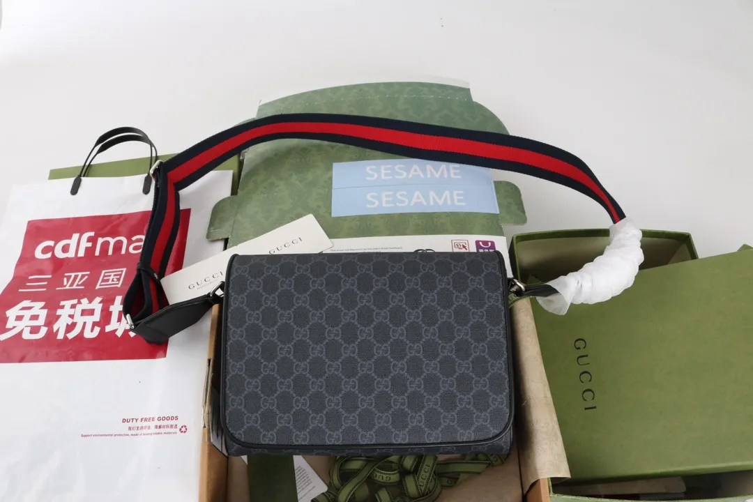 All categories Official website "Brand Women's Bags" Women's Bags 💙 GUCCI 2026 GUCCI new crossbody shoulder bag