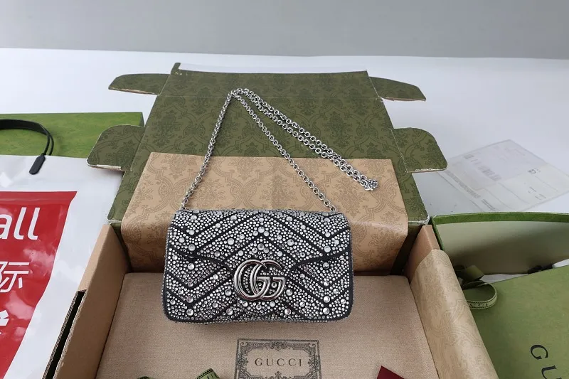 All categories Official website "Brand Women's Bags" Women's Bags 💙 GUCCI 2026 GUCCI new crossbody shoulder bag