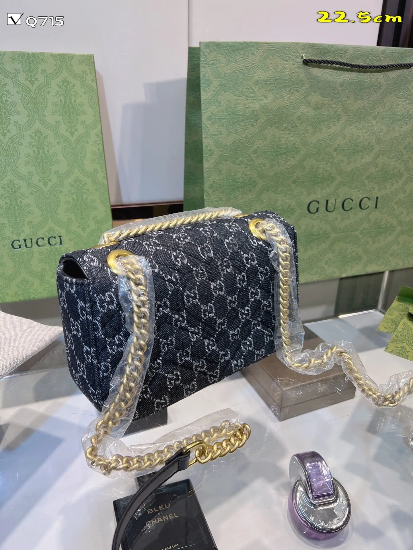 All categories Official website "Brand Women's Bags" Women's Bags 💙 GUCCI 2022 official new Gucci crossbody bag wholesale 58001400 High quality Specifications: 22.5-14 CM
