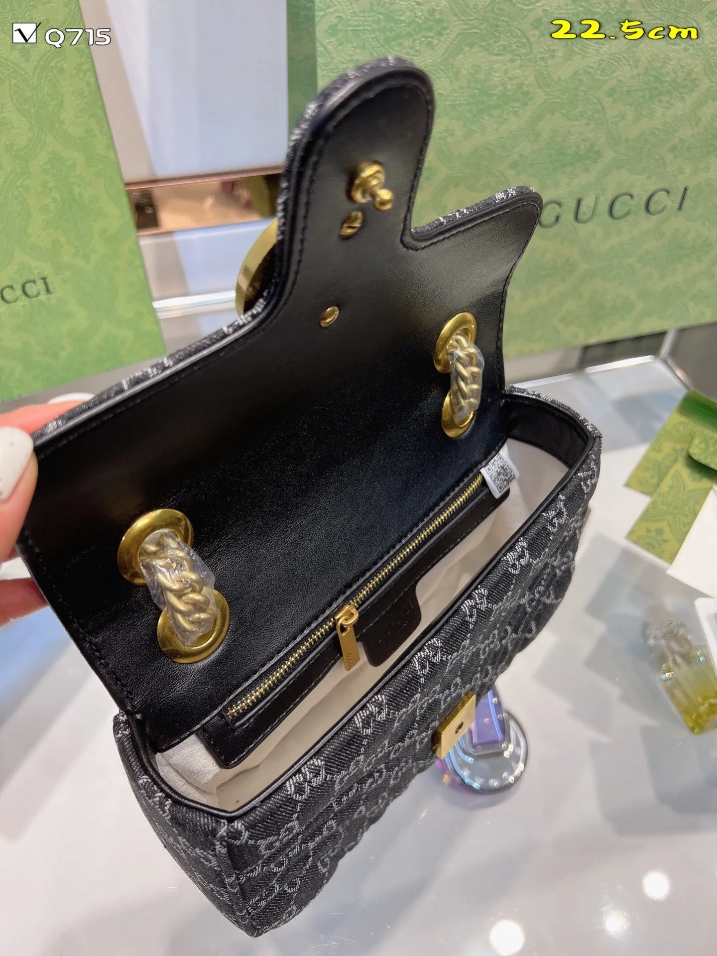 All categories Official website "Brand Women's Bags" Women's Bags 💙 GUCCI 2022 official new Gucci crossbody bag wholesale 58001400 High quality Specifications: 22.5-14 CM