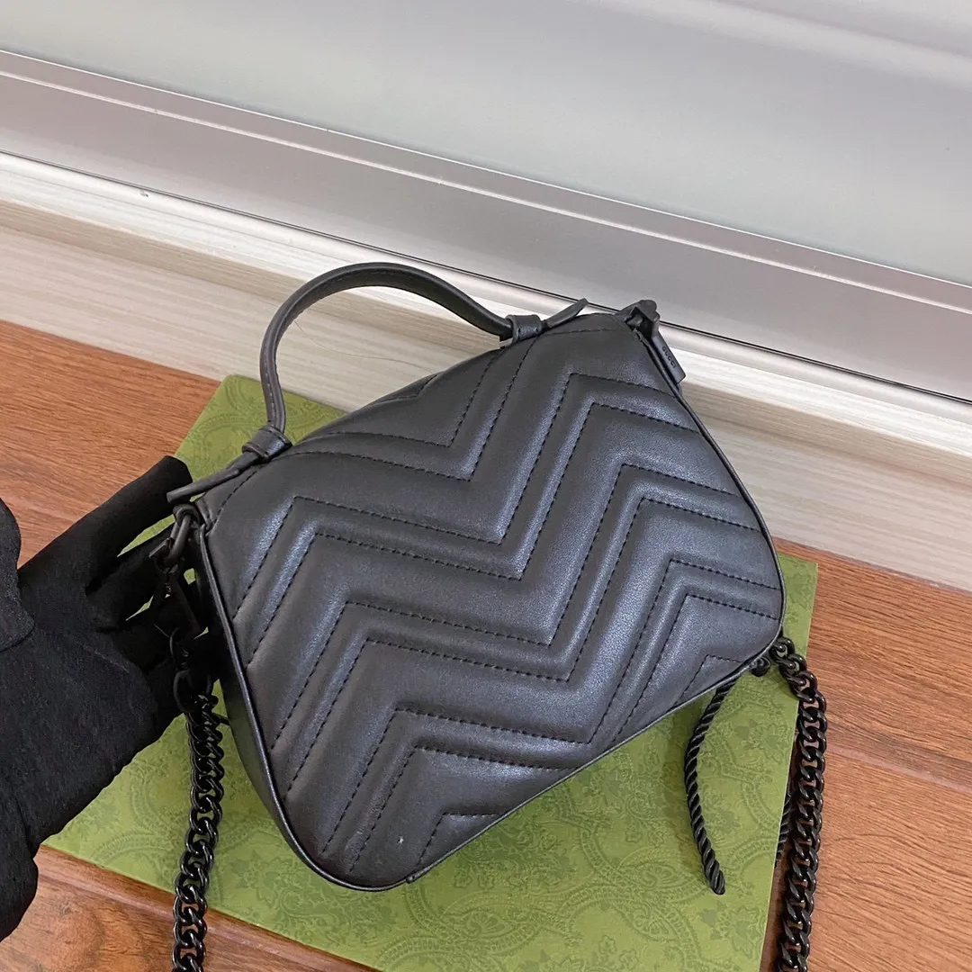 All categories Official website "Brand Women's Bags" Women's Bags 💙 GUCCI 2022 Official New Style Gucci Crossbody Bag Wholesale 58001900 High Quality Specifications: 21-15.5-8CM