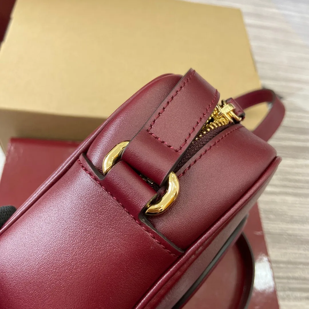 All Categories Official Website "Brand Women's Bags" Women's Bags 💙 GUCCI 2025 New GUCCI Crossbody Bag