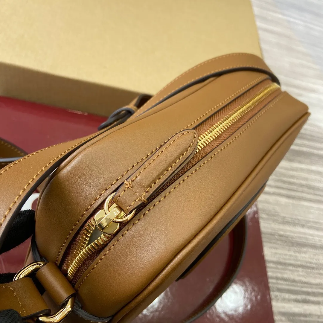 All Categories Official Website "Brand Women's Bags" Women's Bags 💙 GUCCI 2025 New GUCCI Crossbody Bag