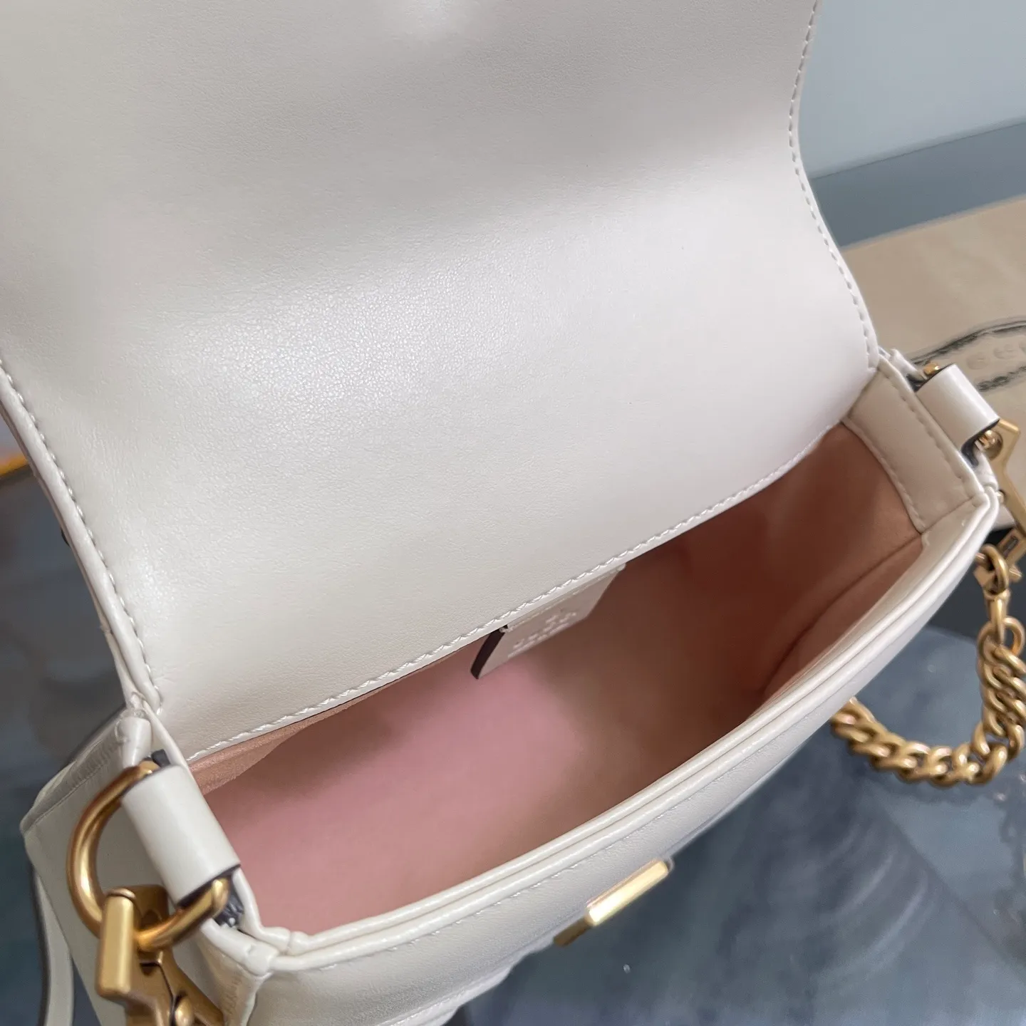 All Categories Official Website "Brand Women's Bags" Women's Bags 💙 GUCCI 2025 New GUCCI Crossbody Bag