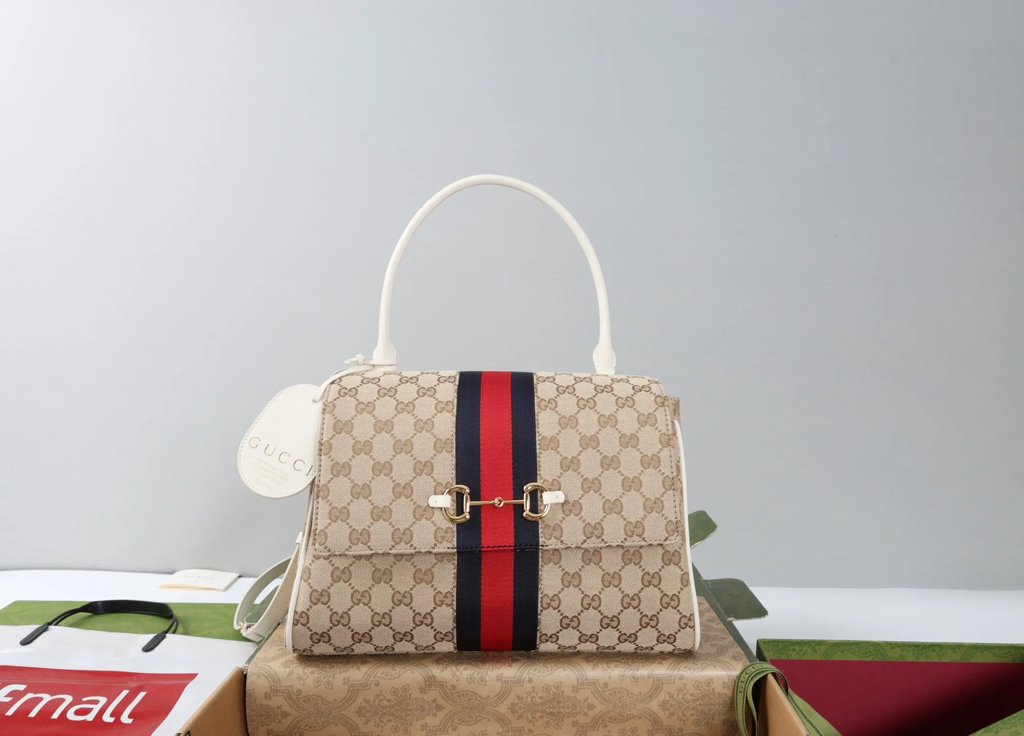 All Categories Official Website "Brand Women's Bags" Women's Bags 💙 GUCCI GUCCI 2026 New Classic GG Pattern Crossbody Bag