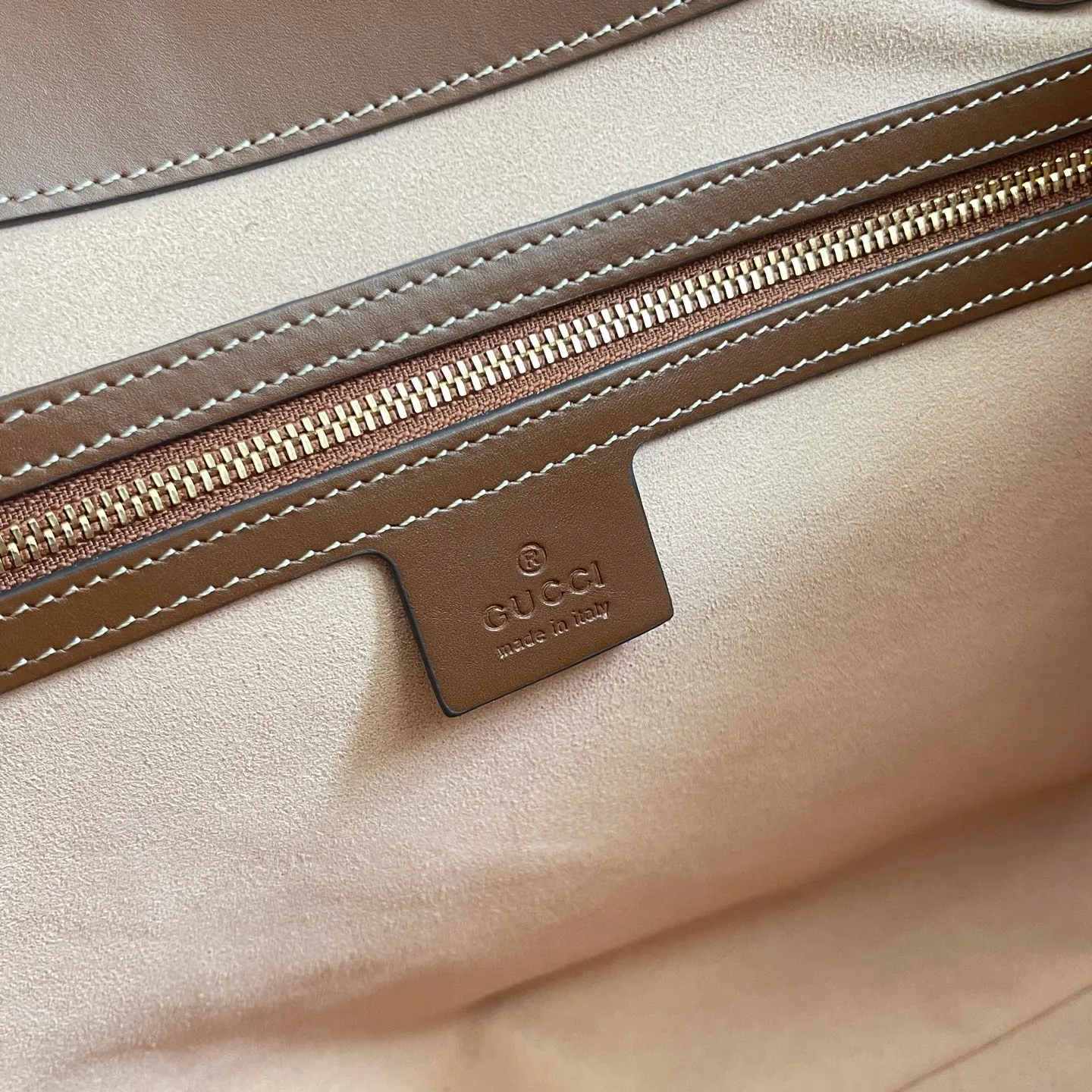 All Categories Official Website "Brand Women's Bags" Women's Bags 💙 GUCCI 2025 New GUCCI Crossbody Bag