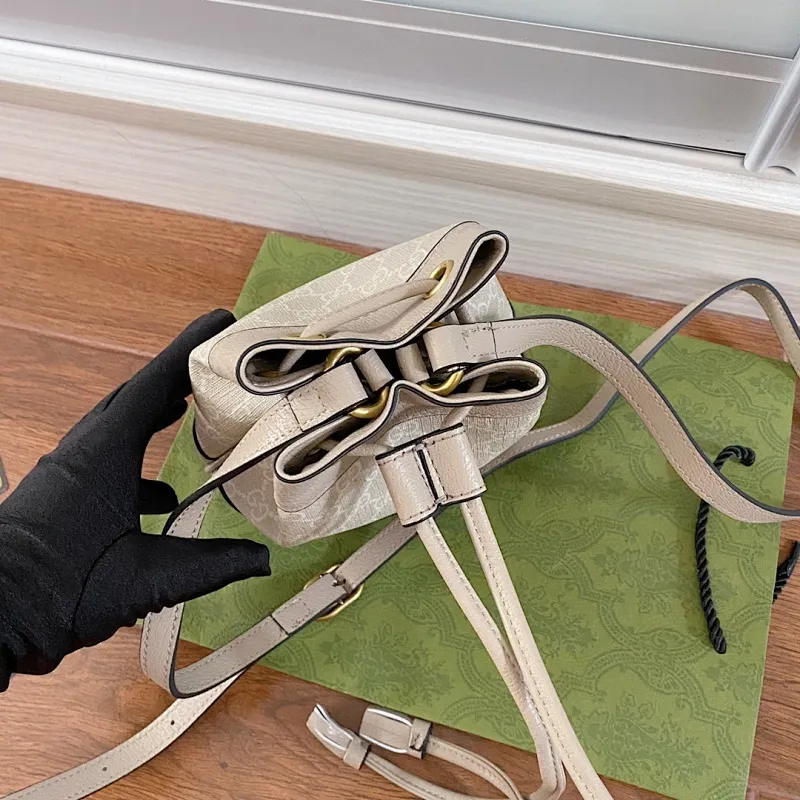 All categories Official website "Brand Women's Bags" Women's Bags 💙 GUCCI 2022 Official New Gucci Bucket Bag Wholesale 58001600 High Quality Specifications: 18.5-15-9CM