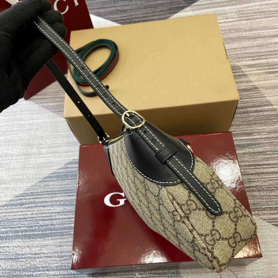 All Categories Official Website "Brand Women's Bags" Women's Bags 💙 GUCCI 2025 New GUCCI Crossbody Bag