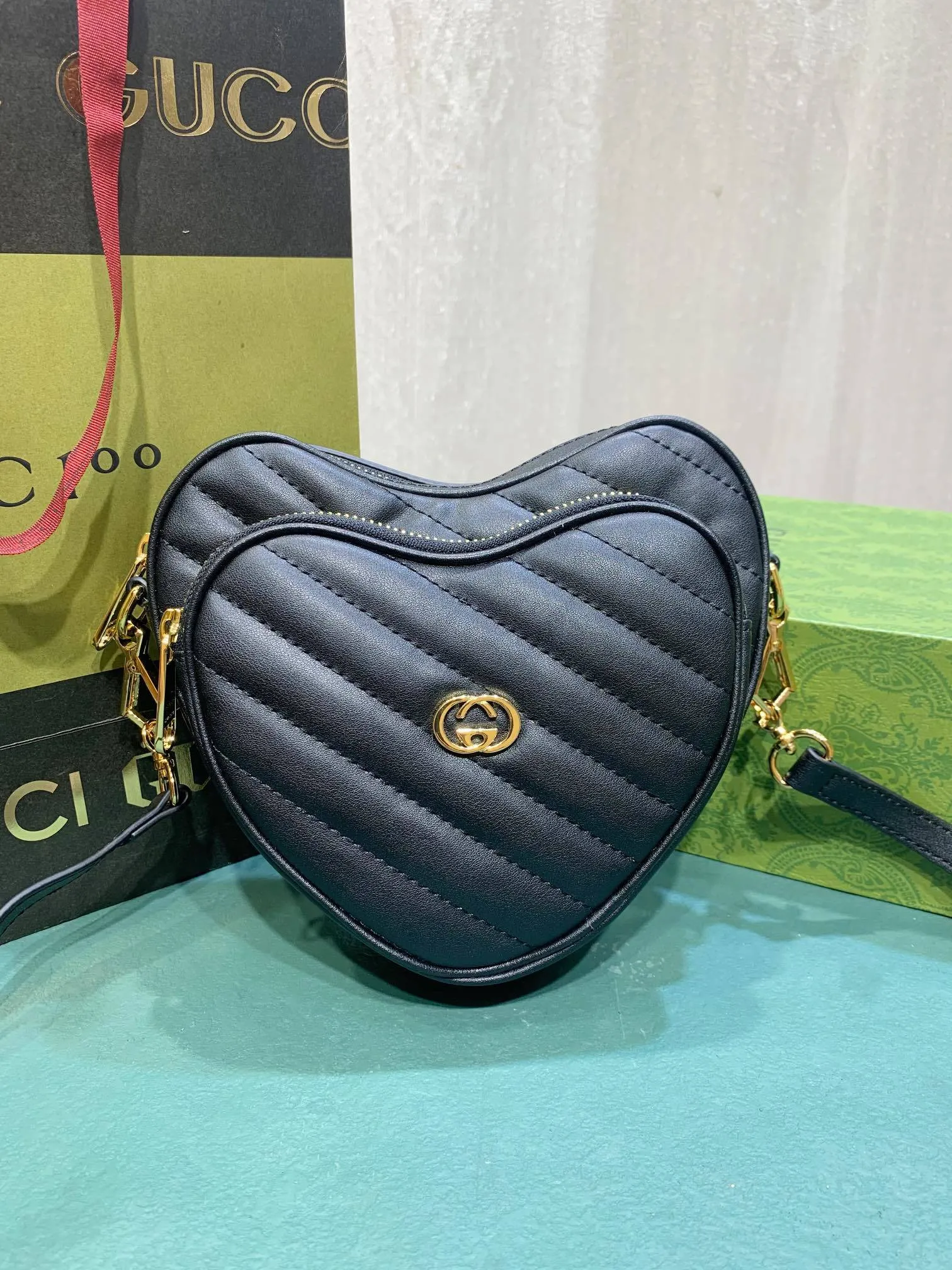 All categories Official website "Brand Women's Bags" Women's Bags 💙 GUCCI 2023 latest GUCCI crossbody bag
