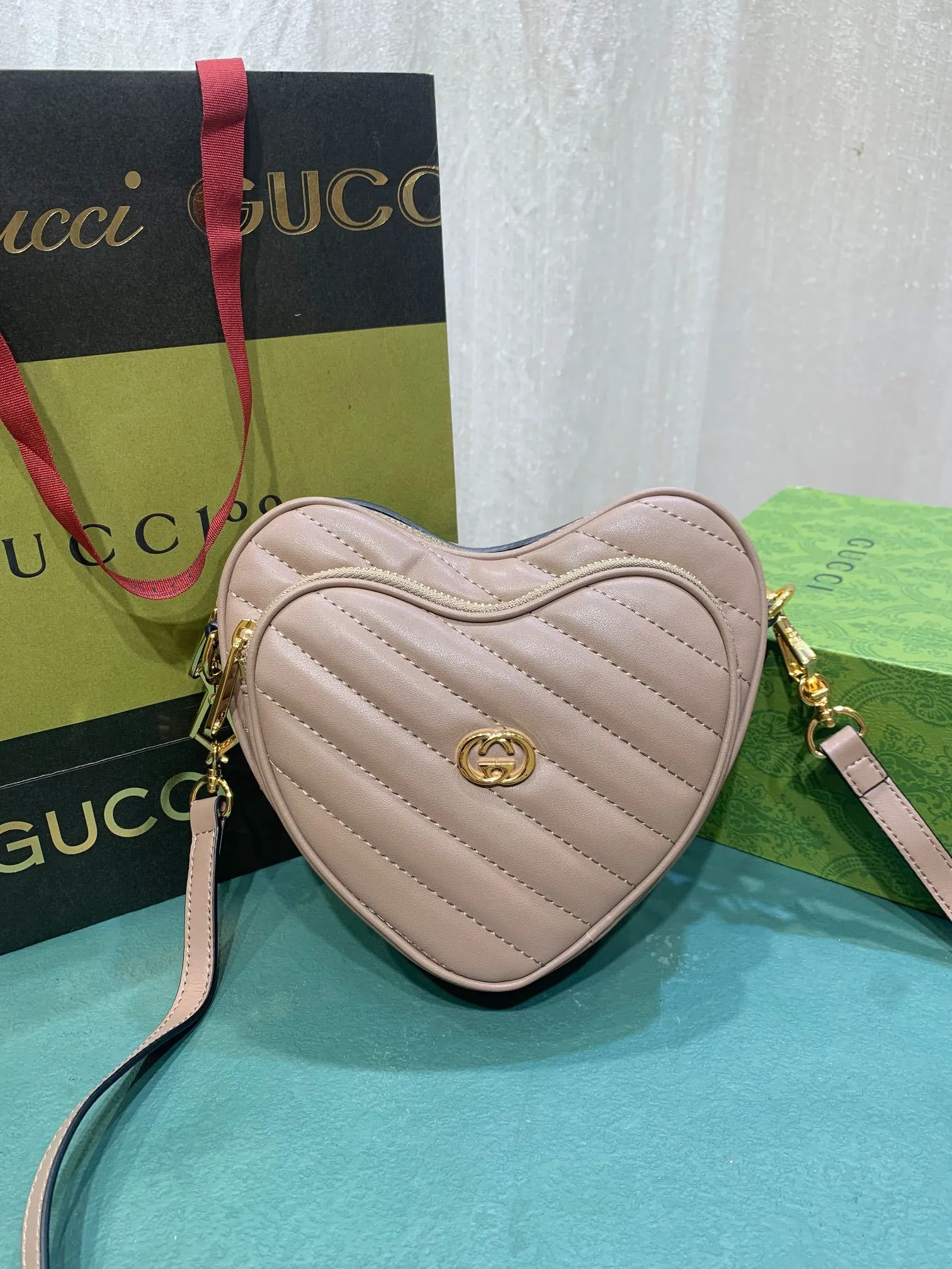 All categories Official website "Brand Women's Bags" Women's Bags 💙 GUCCI 2023 latest GUCCI crossbody bag