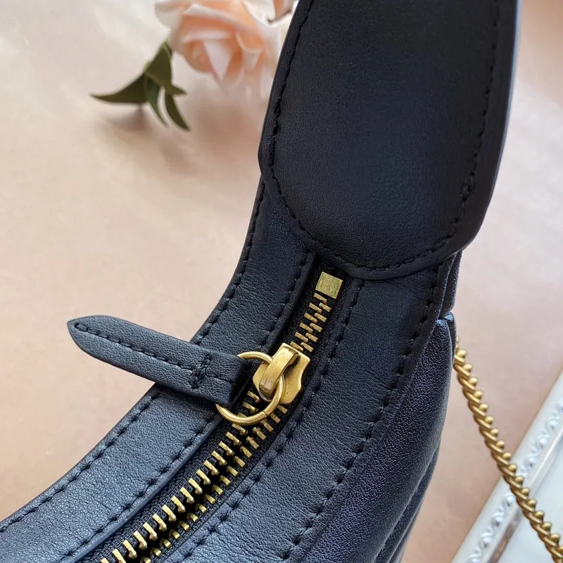 All Categories Official Website "Brand Women's Bags" Women's Bags 💙 GUCCI 2022 Official New Gucci Underarm Bag Wholesale 58001900 High Quality Specifications: 21-11-5CM