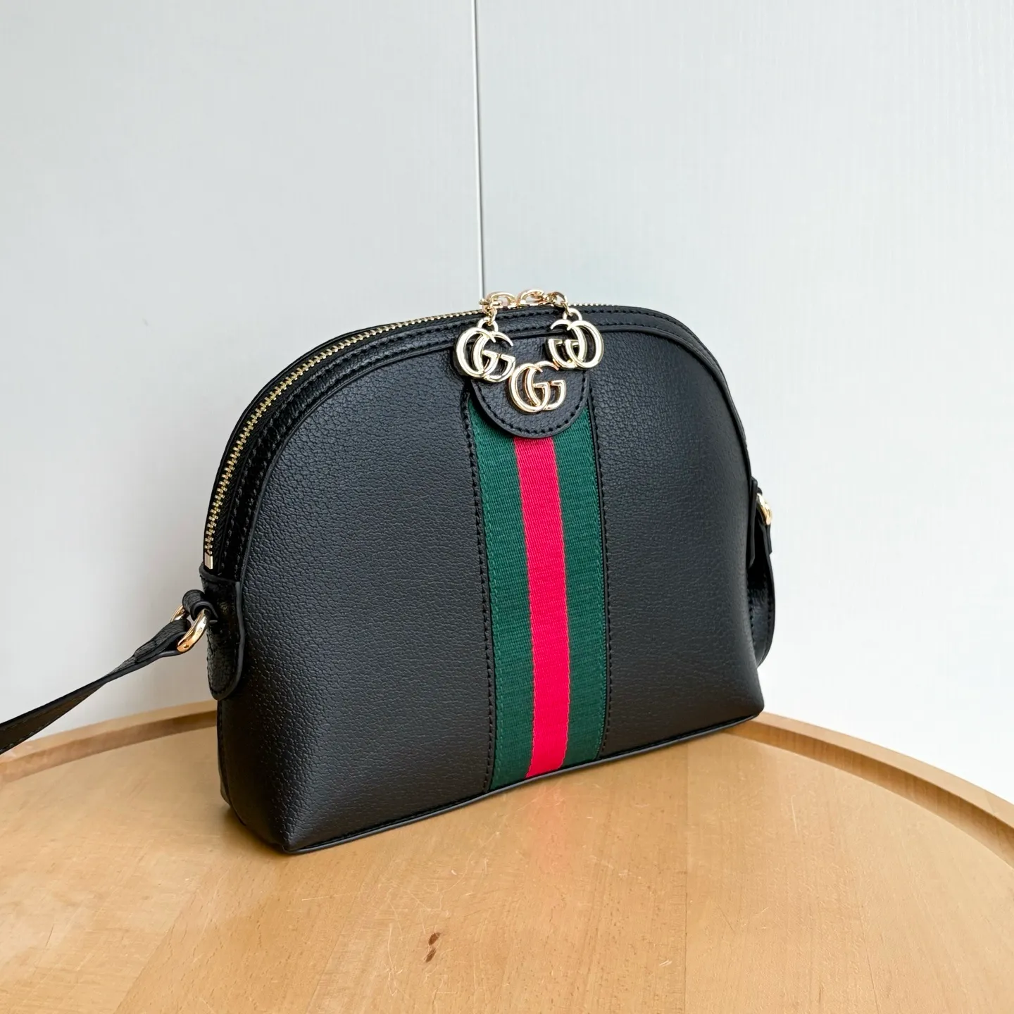 All Categories Official Website "Brand Women's Bags" Women's Bags 💙 GUCCI 2026 New GUCCI Crossbody Bag