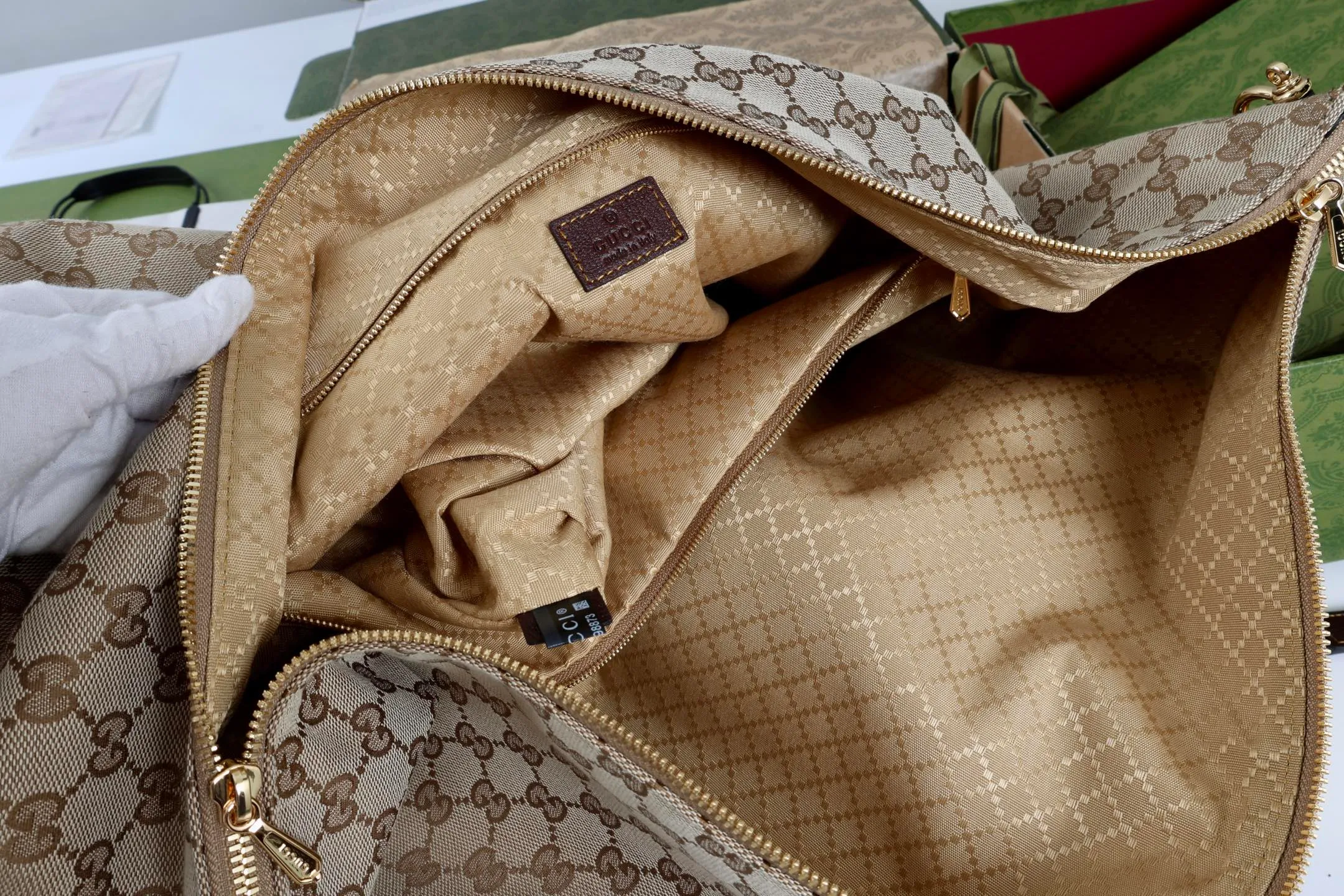 All categories Official website "Brand Women's Bags" Women's Bags 💙 GUCCI 2026 GUCCI new crossbody shoulder bag