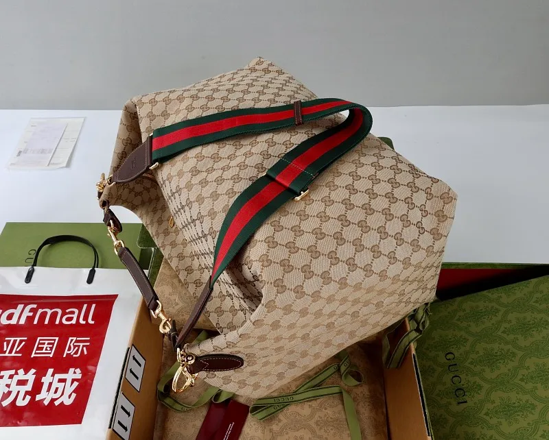 All categories Official website "Brand Women's Bags" Women's Bags 💙 GUCCI 2026 GUCCI new crossbody shoulder bag