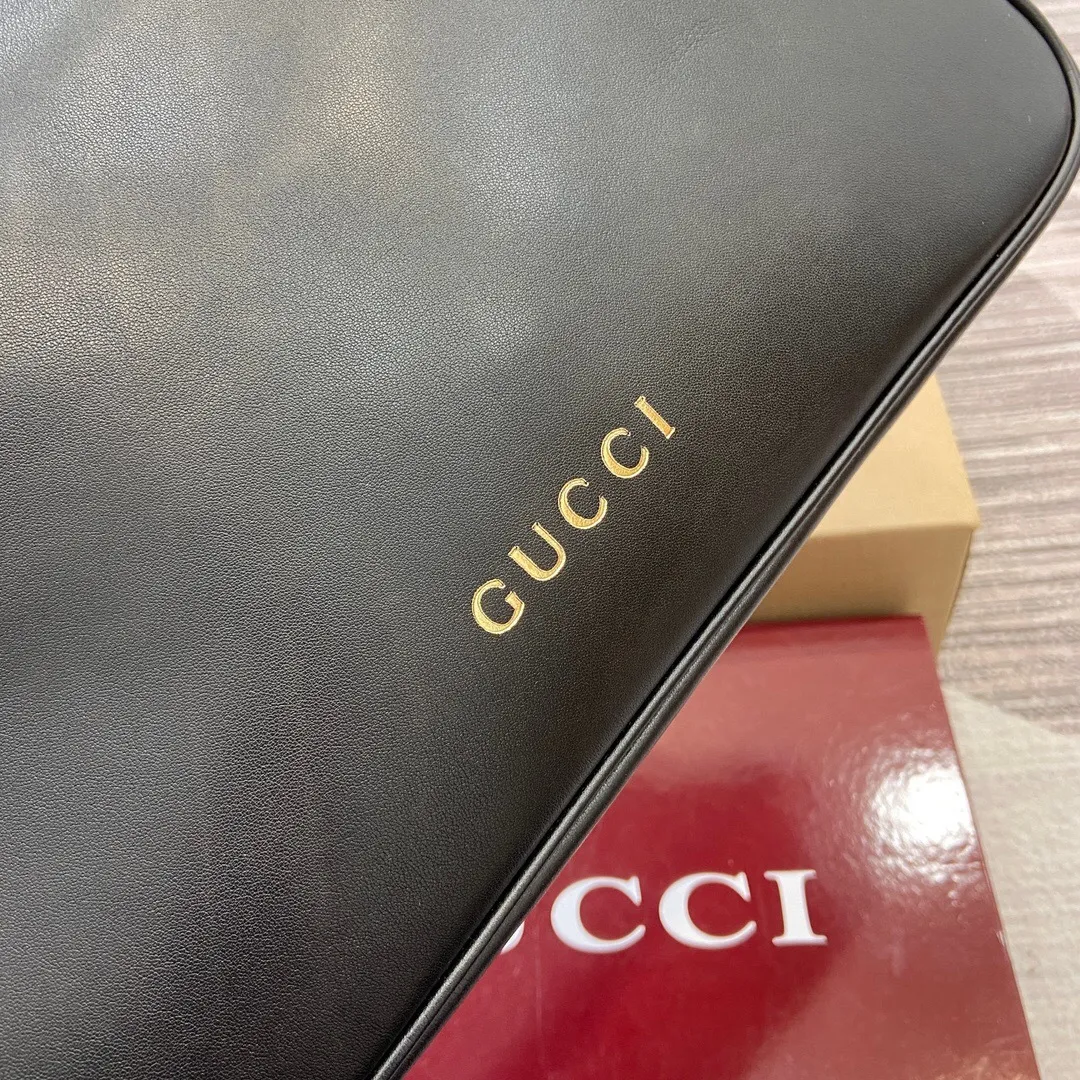 All categories Official website "Brand Women's Bags" Women's Bags 💙 GUCCI 2025 new GUCCI armpit bag