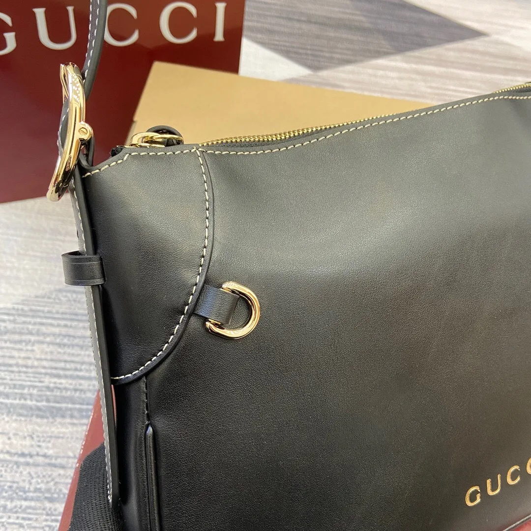 All categories Official website "Brand Women's Bags" Women's Bags 💙 GUCCI 2025 new GUCCI armpit bag