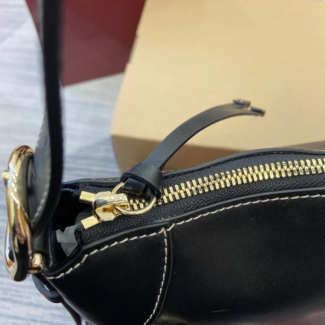 All categories Official website "Brand Women's Bags" Women's Bags 💙 GUCCI 2025 new GUCCI armpit bag