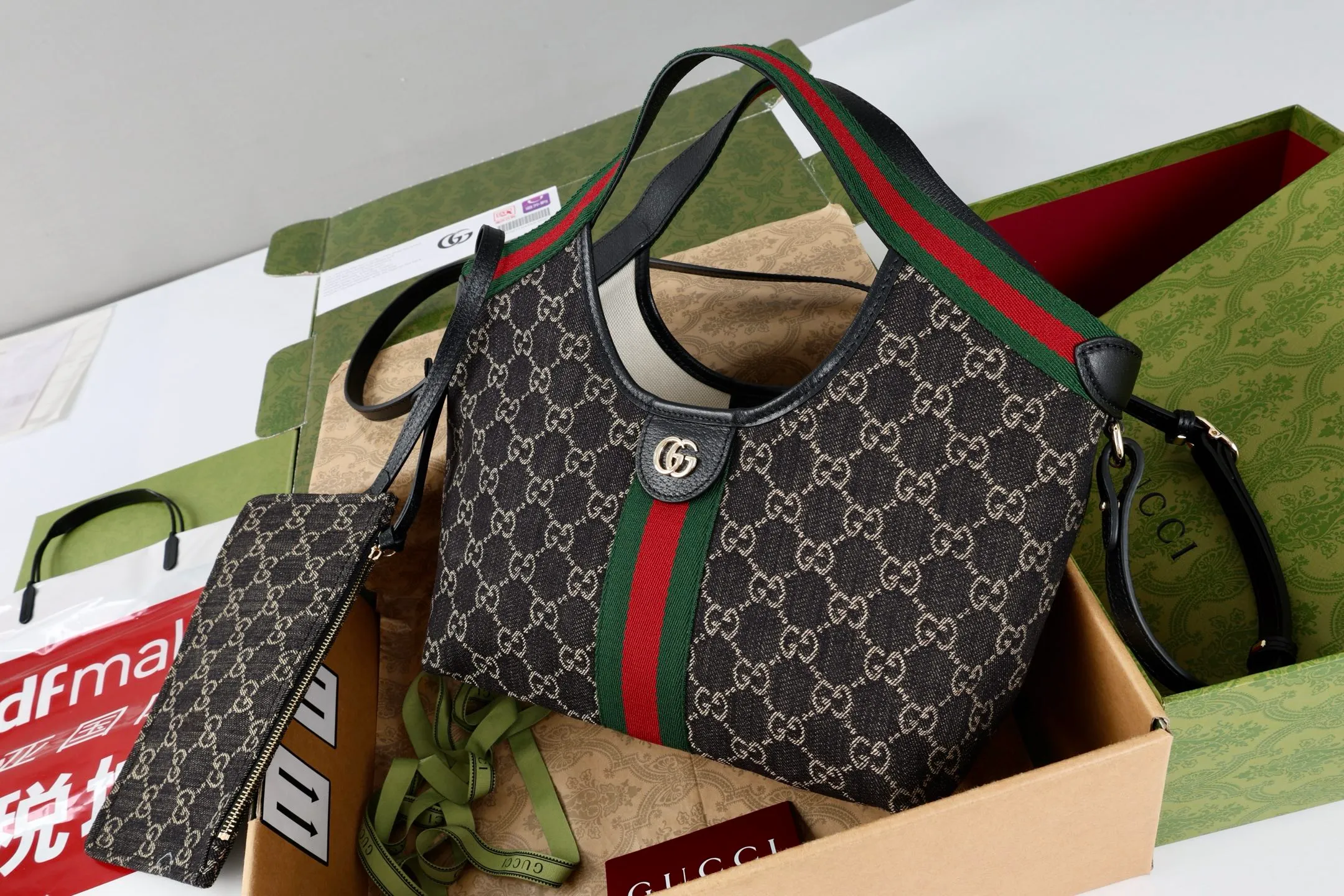 All categories Official website "Brand Women's Bags" Women's Bags 💙 GUCCI 2026 GUCCI new crossbody shoulder bag