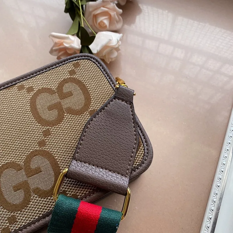 All categories Official website "Brand Women's Bags" Women's Bags 💙 GUCCI 2022 Official New Gucci Crossbody Bag Wholesale 58001800 High Quality Specifications: 22.5-14-7CM