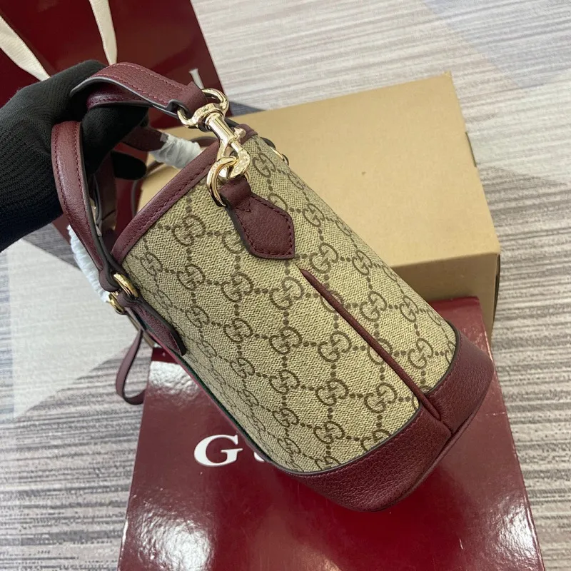 All Categories Official Website "Brand Women's Bags" Women's Bags 💙 GUCCI 2025 New GUCCI Crossbody Bag