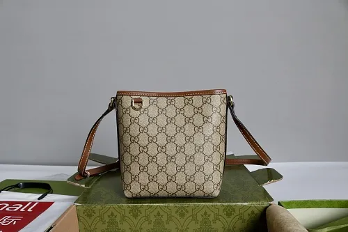 All categories Official website "Brand Women's Bags" Women's Bags 💙 GUCCI 2026 GUCCI new crossbody shoulder bag