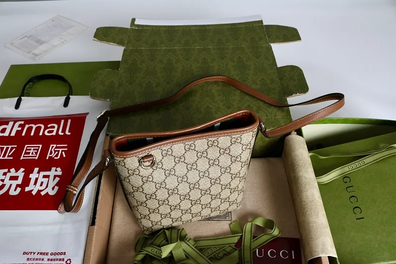 All categories Official website "Brand Women's Bags" Women's Bags 💙 GUCCI 2026 GUCCI new crossbody shoulder bag
