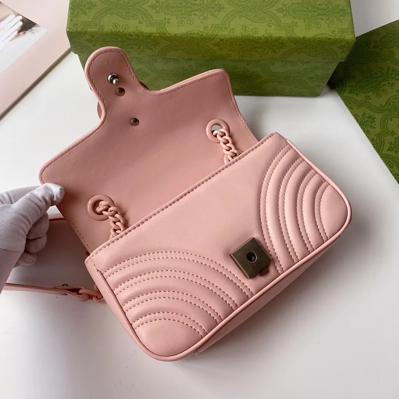 All categories Official website "Brand Women's Bags" Women's Bags 💙 GUCCI 2022 Official New Gucci Crossbody Bag Wholesale 58001900 High Quality Specifications: 22-13-6CM