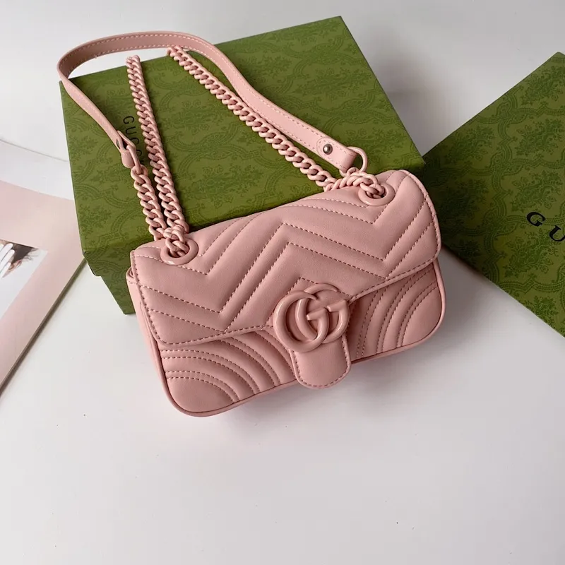 All categories Official website "Brand Women's Bags" Women's Bags 💙 GUCCI 2022 Official New Gucci Crossbody Bag Wholesale 58001900 High Quality Specifications: 22-13-6CM