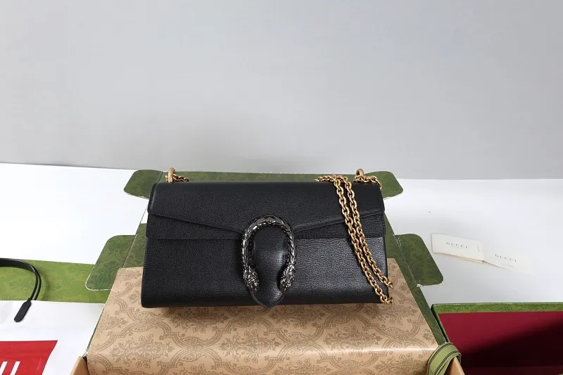 All categories Official website "Brand Women's Bags" Women's Bags 💙 GUCCI 2026 GUCCI new crossbody shoulder bag