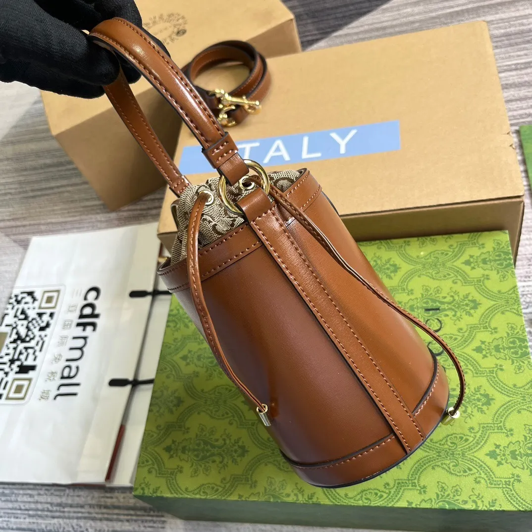 All Categories Official Website "Brand Women's Bags" Women's Bags 💙 GUCCI 2025 New GUCCI Crossbody Bag