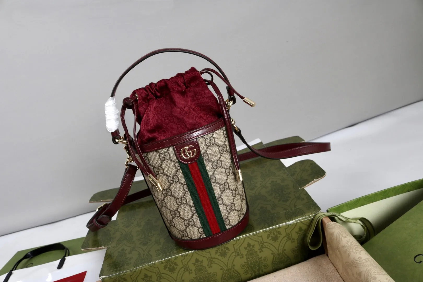 All Categories Official Website "Brand Women's Bags" Women's Bags 💙 GUCCI versatile lightweight crossbody bag for men and women