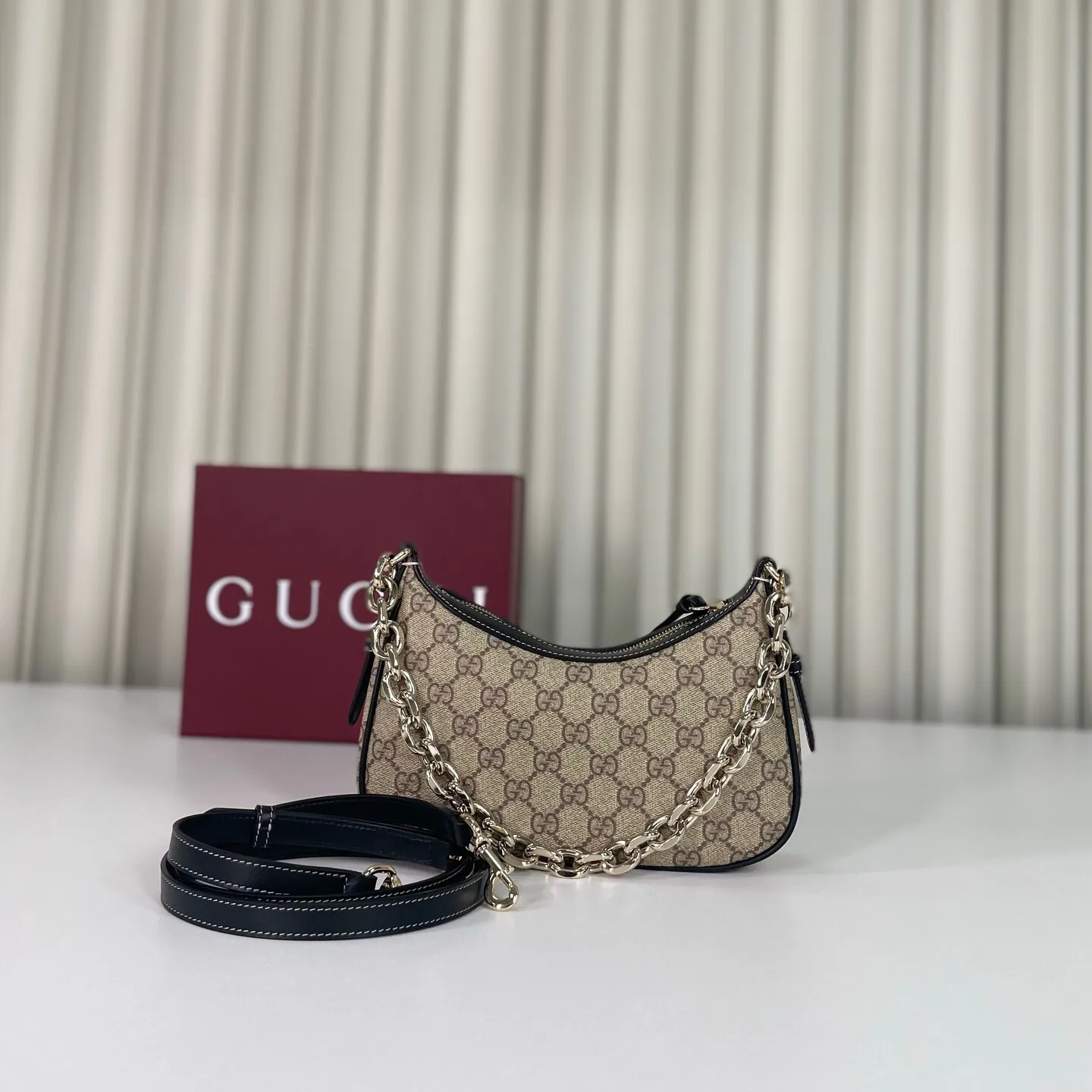 All Categories Official Website "Brand Women's Bags" Women's Bags 💙 GUCCI 2025 New GUCCI Crossbody Bag