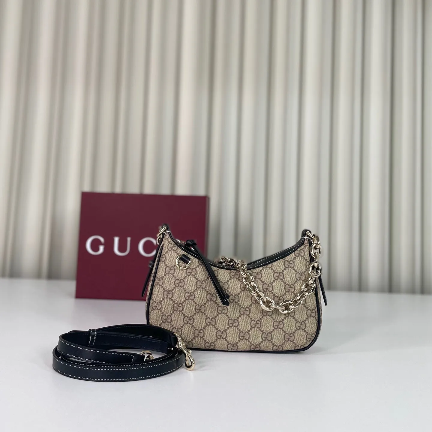 All Categories Official Website "Brand Women's Bags" Women's Bags 💙 GUCCI 2025 New GUCCI Crossbody Bag