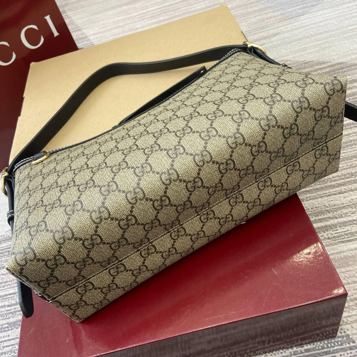 All categories Official website "Brand Women's Bags" Women's Bags 💙 GUCCI 2025 new GUCCI armpit bag