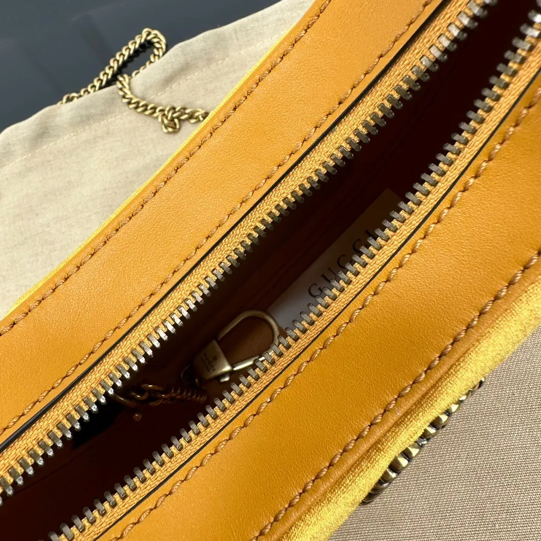 All Categories Official Website "Brand Women's Bags" Women's Bags 💙 GUCCI 2025 New GUCCI Crossbody Bag