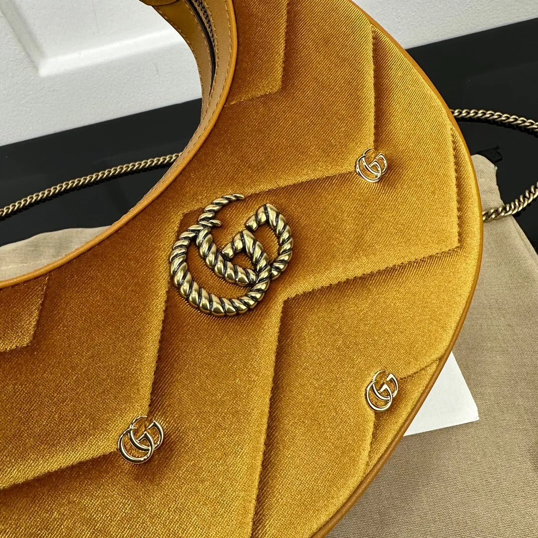 All Categories Official Website "Brand Women's Bags" Women's Bags 💙 GUCCI 2025 New GUCCI Crossbody Bag