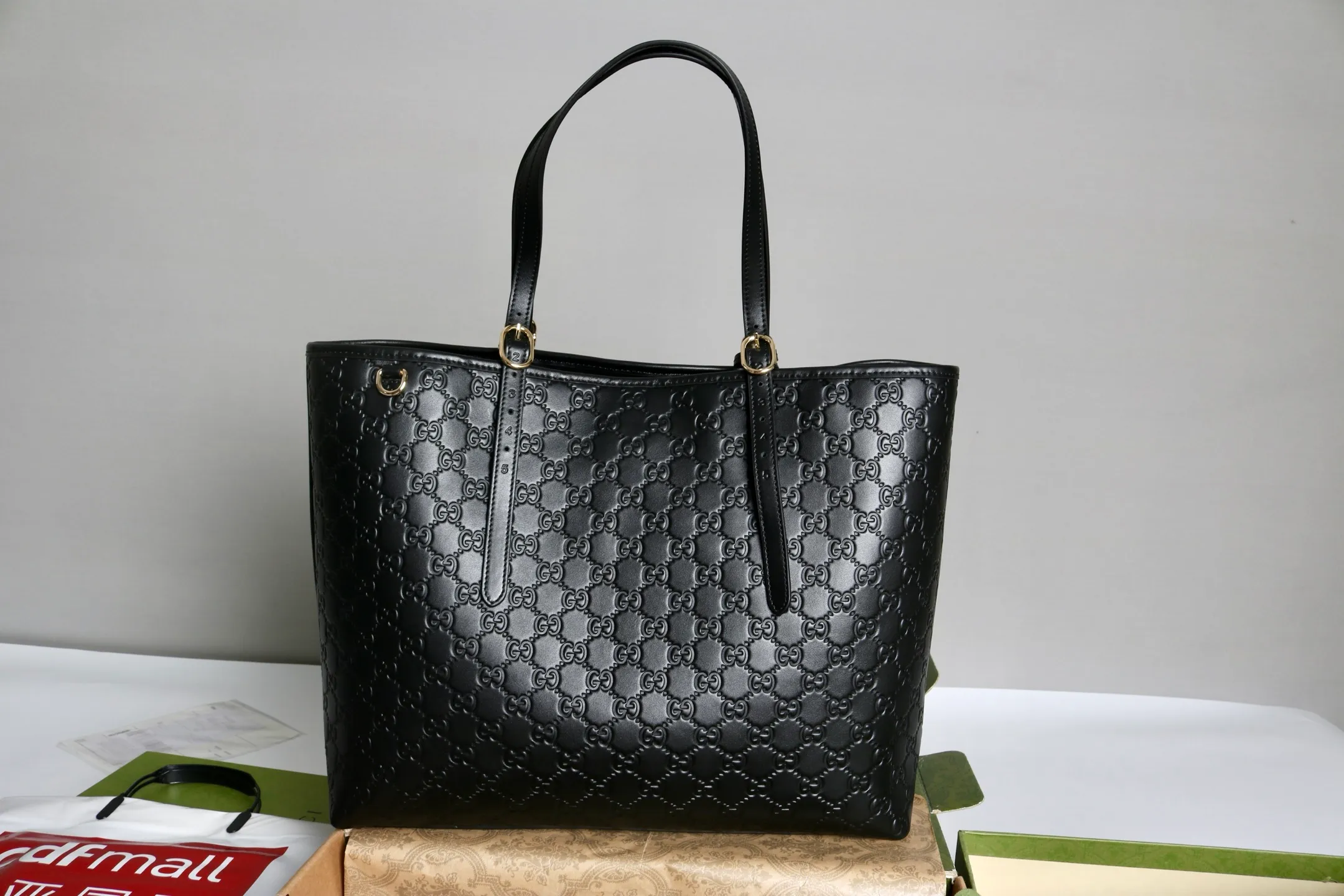 All categories Official website "Brand Women's Bags" Women's Bags 💙 GUCCI 2026 GUCCI new crossbody shoulder bag
