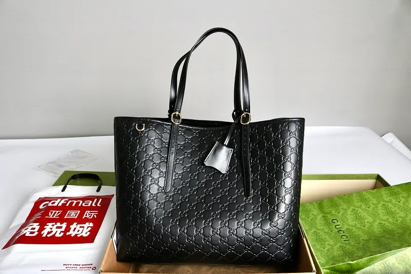 All categories Official website "Brand Women's Bags" Women's Bags 💙 GUCCI 2026 GUCCI new crossbody shoulder bag