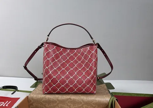 All categories Official website "Brand Women's Bags" Women's Bags 💙 GUCCI 2026 GUCCI new crossbody shoulder bag