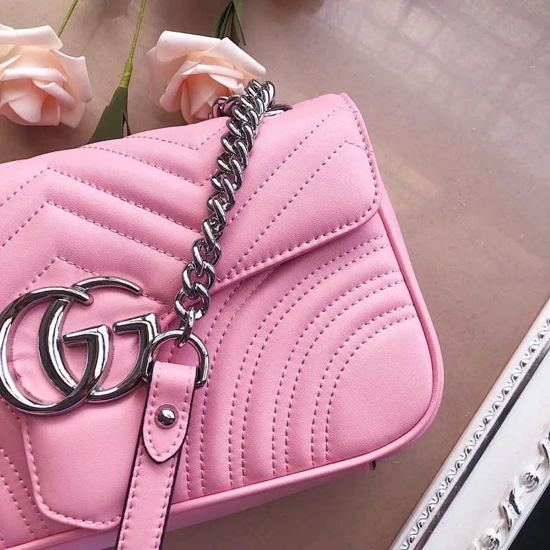 All categories Official website "Brand Women's Bags" Women's Bags 💙 GUCCI Fine imitation Gucci, high imitation Gucci bags, Gucci crossbody bags, 2022 official latest version Gucci crossbody bags, Gucci bag factory, recommended bags, size: 26-15-7CM