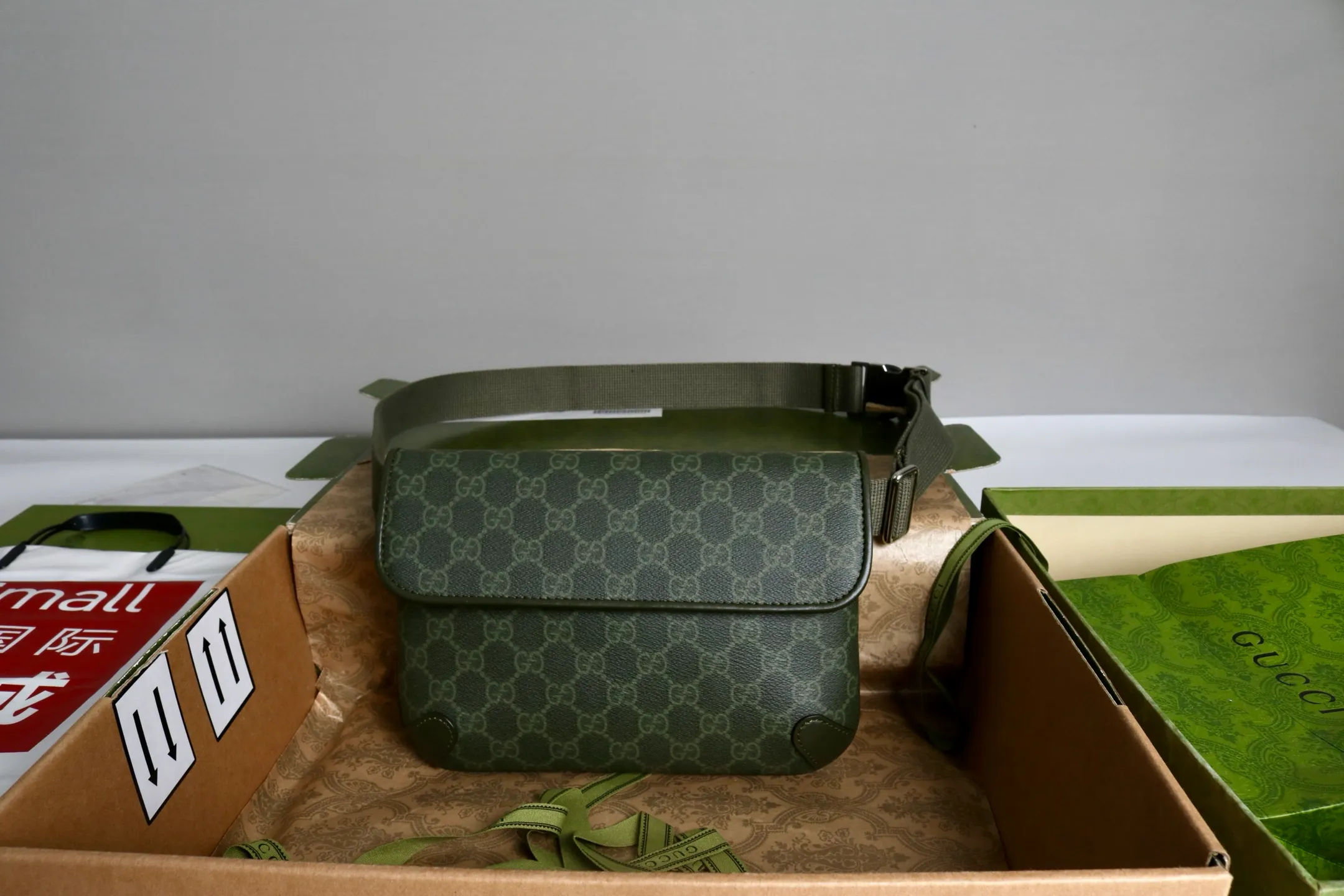 All categories Official website "Brand Women's Bags" Women's Bags 💙 GUCCI 2026 GUCCI new crossbody shoulder bag