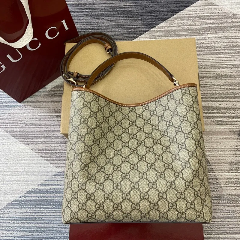 All Categories Official Website "Brand Women's Bags" Women's Bags 💙 GUCCI 2025 New GUCCI Crossbody Bag