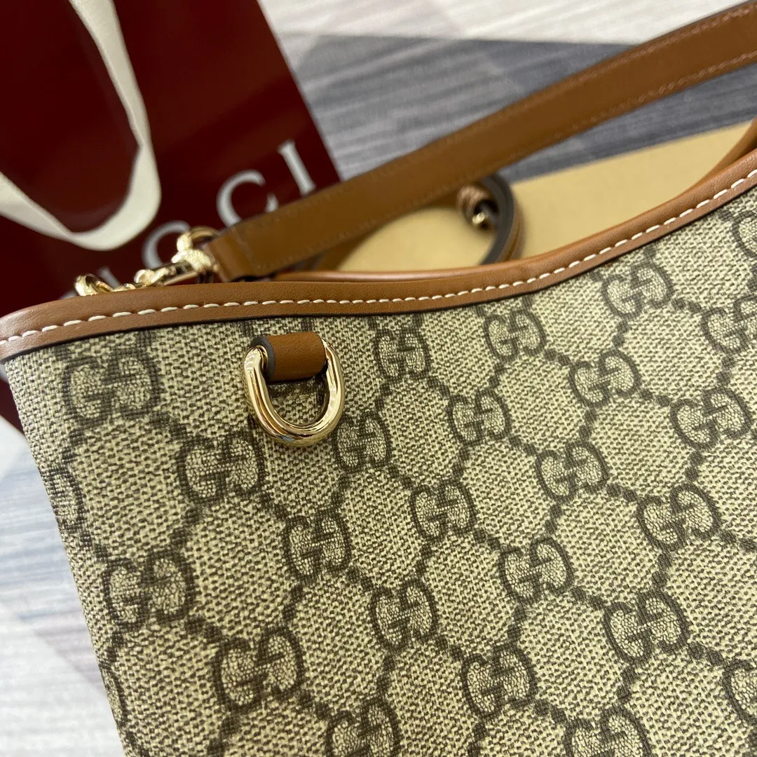 All Categories Official Website "Brand Women's Bags" Women's Bags 💙 GUCCI 2025 New GUCCI Crossbody Bag