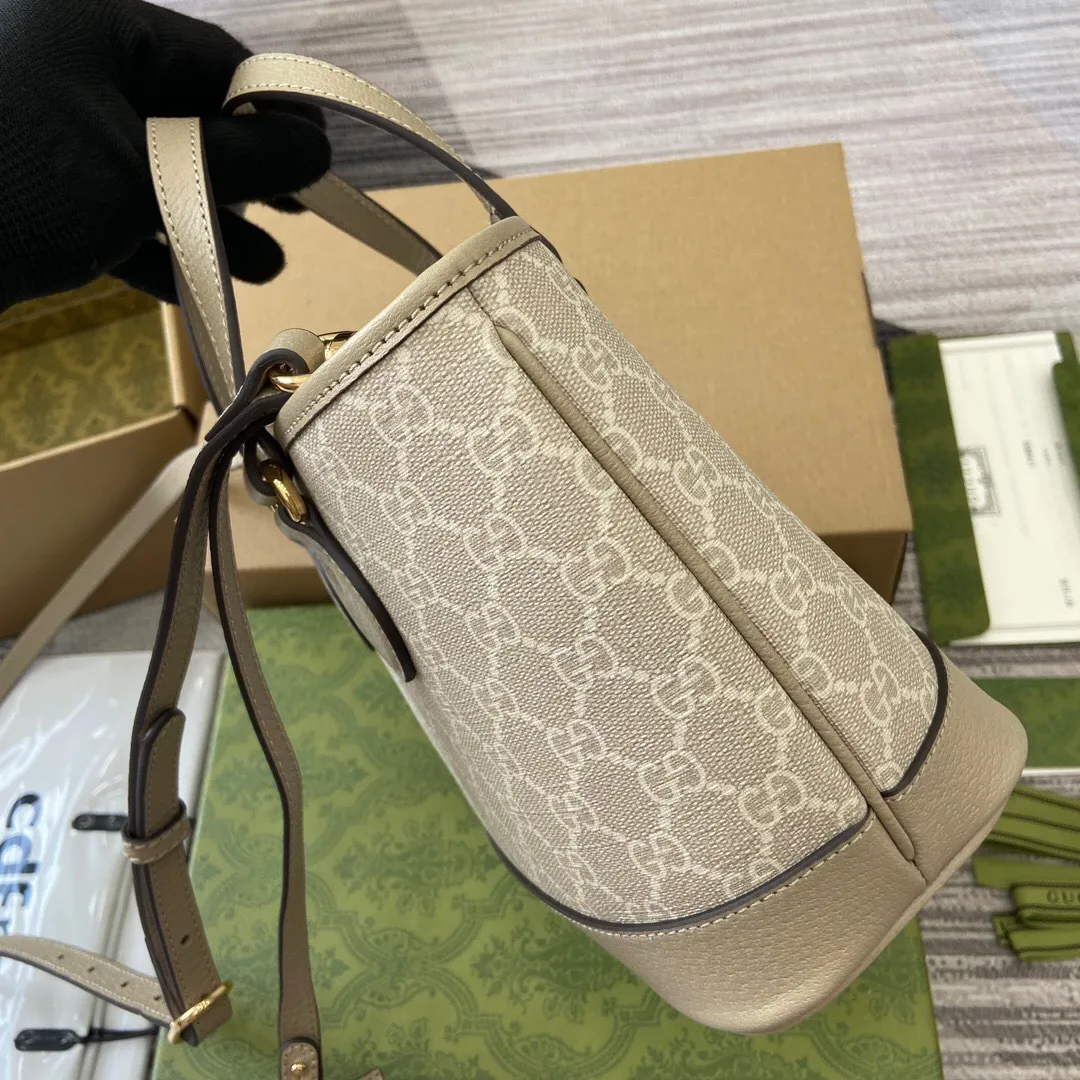 All Categories Official Website "Brand Women's Bags" Women's Bags 💙 GUCCI 2025 New GUCCI Crossbody Bag