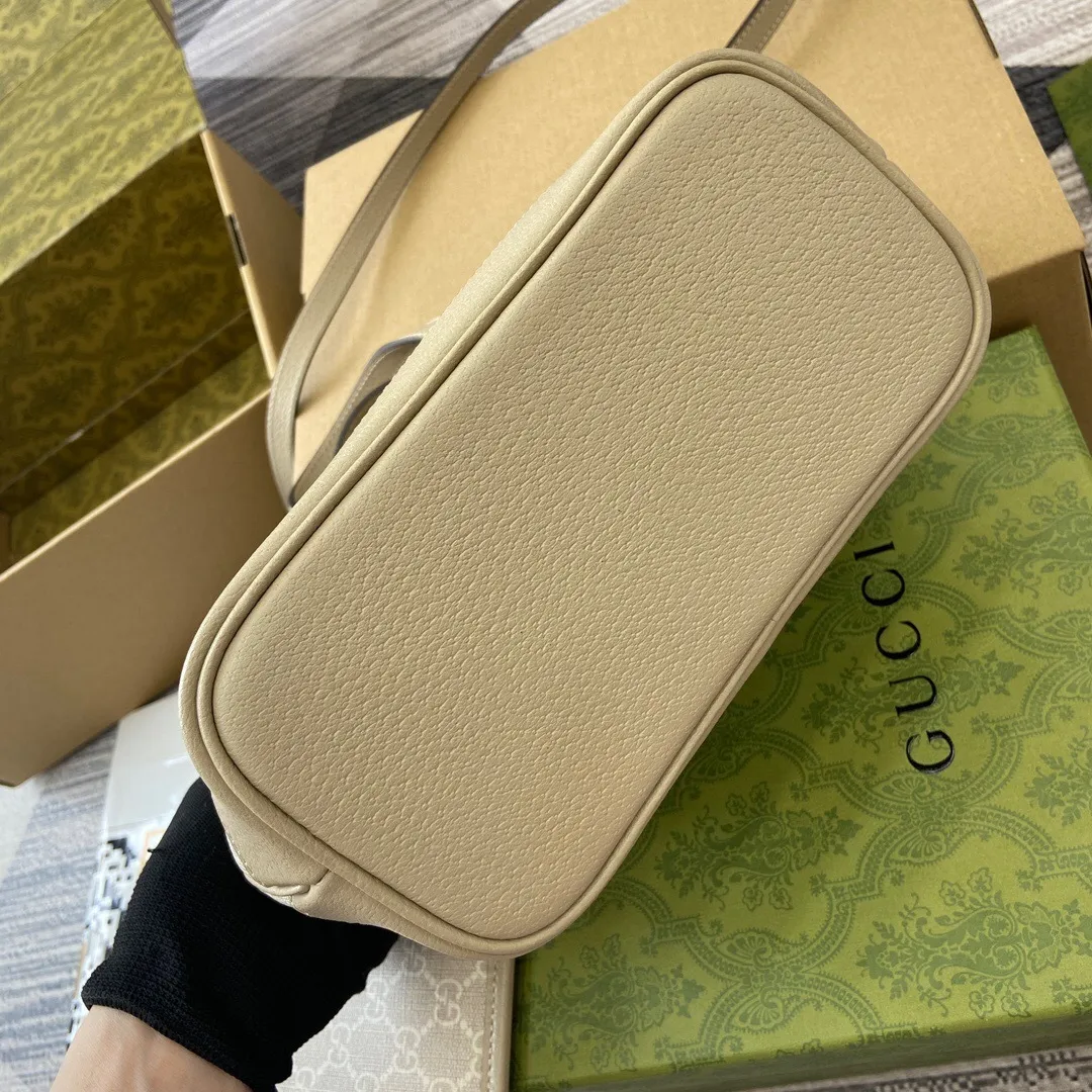 All Categories Official Website "Brand Women's Bags" Women's Bags 💙 GUCCI 2025 New GUCCI Crossbody Bag